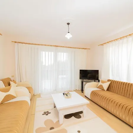 Lovely Villa With Pool And Garden In Antalya
