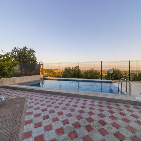 Apartment Lovely Villa With Pool And Garden In Antalya *