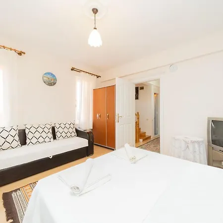 Apartman Lovely Villa With Pool And Garden In Antalya *